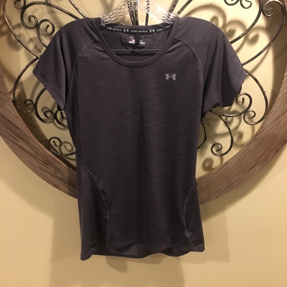 Under Armour Heat Gear Shirt - Picture 3 of 4